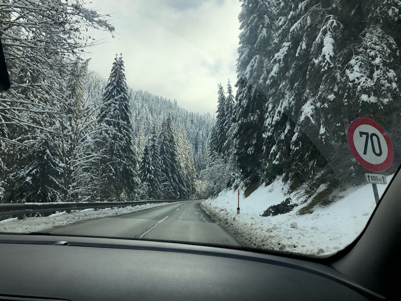 Zusammenhängende Schneedecke in Naturkalender App spotted by Morgentau on 12.12.2020