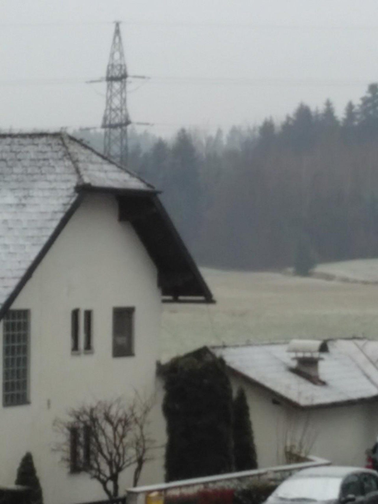 Nun hat es endlich auch hier ein bisschen geschneit. Zu wenig für 